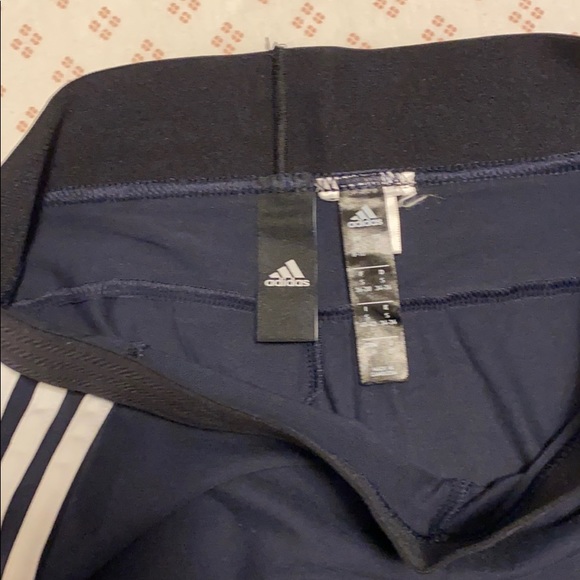 Brand New without tags Navy Adidas cotton leggings - Picture 4 of 4